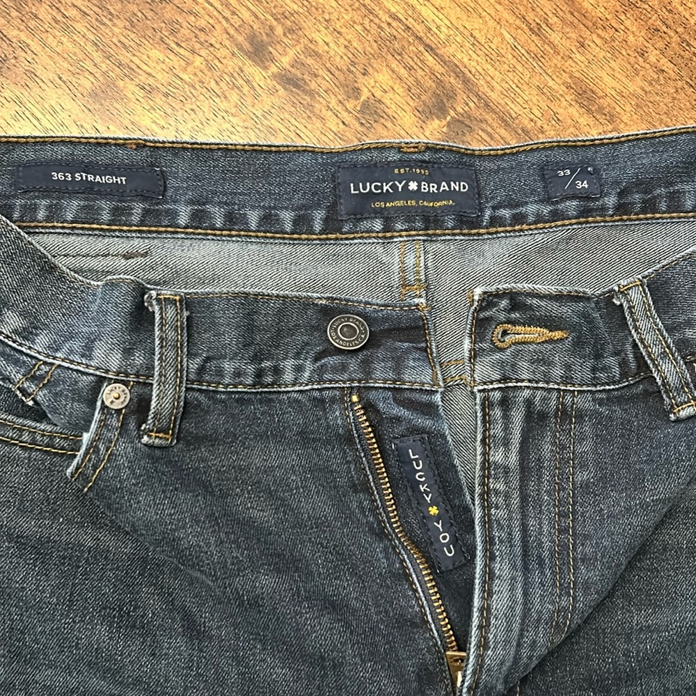 Men’s Lucky Brand 363 Straight Jean.